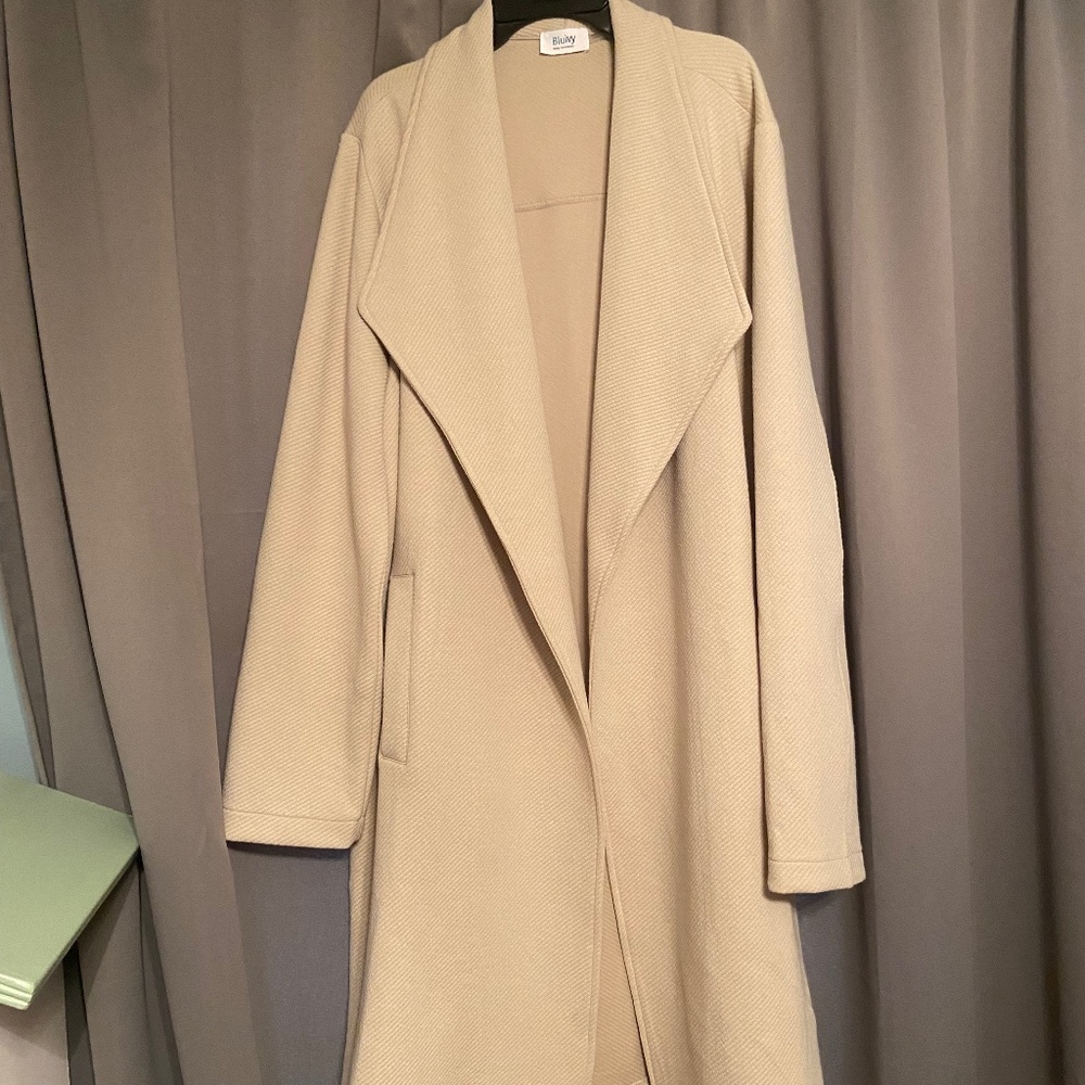 Beige Trench Coat, Size: Large, Unworn (but without tags)